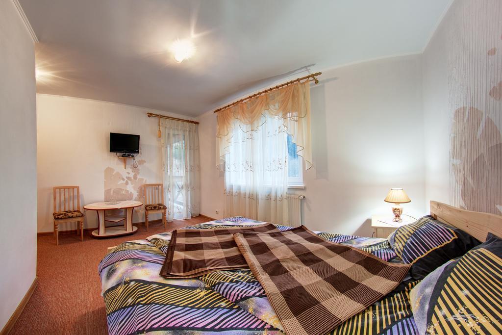 Pektoral Hotell Bukovel Rum bild